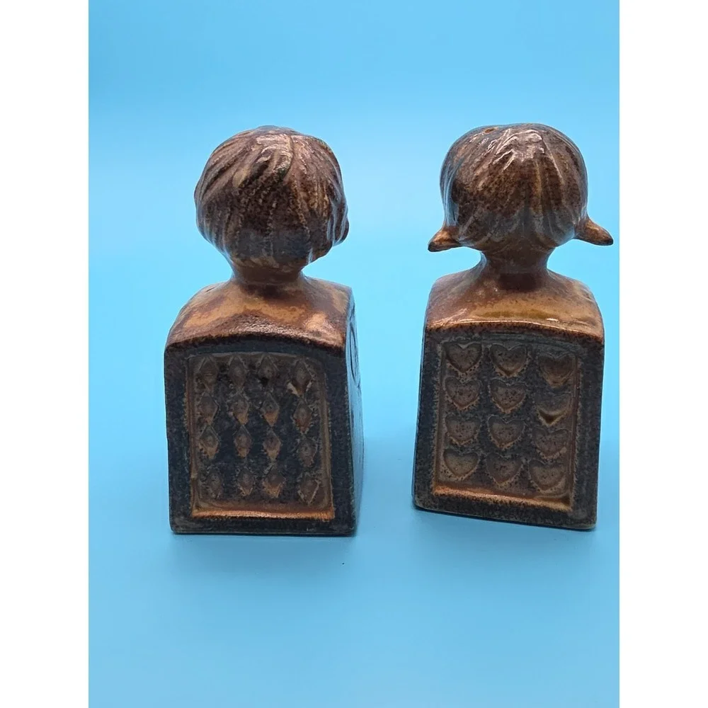 Vintage 1970s Boy‎ & Girl Salt & Pepper Shaker Set 4